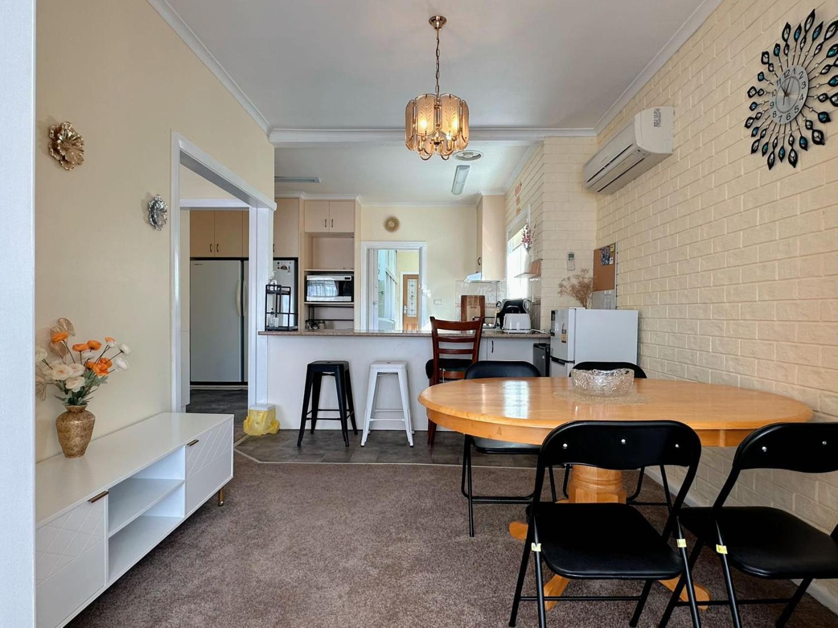 Coleman Comfort Hub - Close To City&Air Port Moonah Exterior photo